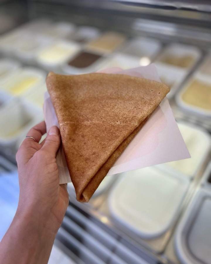 Crêpes et gaufres gourmandes, garnies selon vos envies