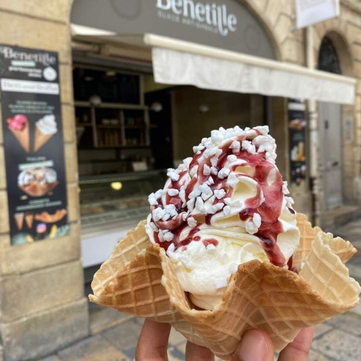 Glace artisanale granola et noisette Bordeaux